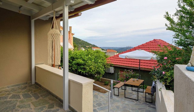 3-bedroom eco villa in excellent Dilinata, family/friends friendly