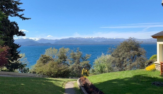 3 Relaxing Retreat w/Breakfast, Stunning Views & Heated Pool | Near Nahuel Lake