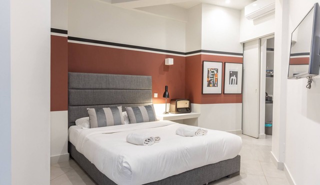 85 sqm in the Heart of Athens w/Rooftop Deck