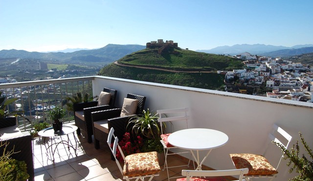 A 2 Bedroom luxury penthouse in the historic centre of Alora in Alora