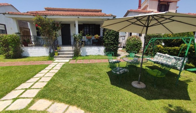 Agios Mamas beach house