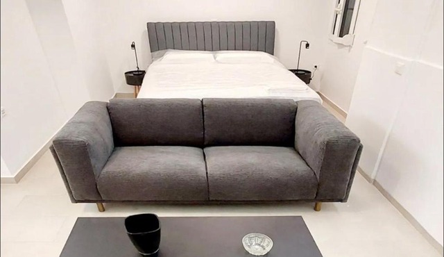 Alimos Cozy Studio
