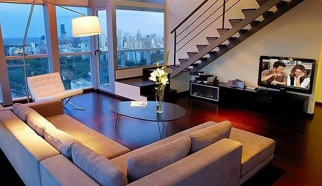 Amazing 2 BR/2.5 BA, 29/30th Floor Penthouse in Buenos Aires