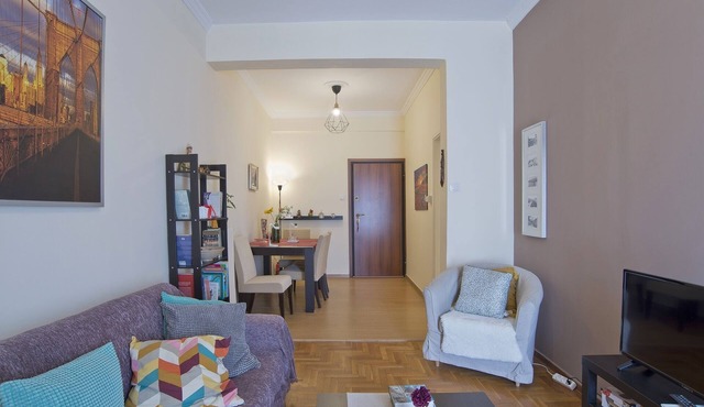 Andromaxi 2BR Apt near SNFCC, AC, WiFi