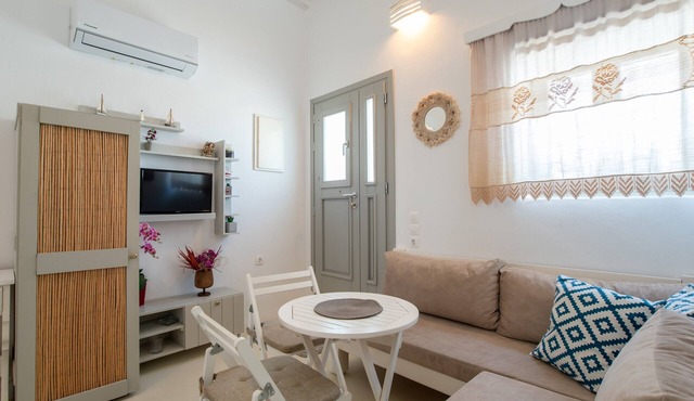 Anna's apartment at Marmara of Paros