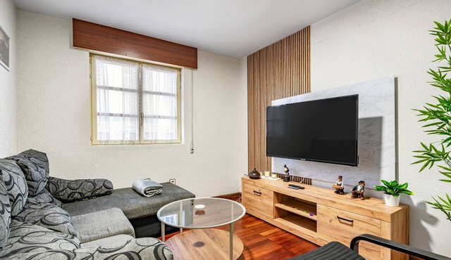 Apartment 'Centro Y Mar En Llanes' with Sea View and Wi-Fi in Llanes