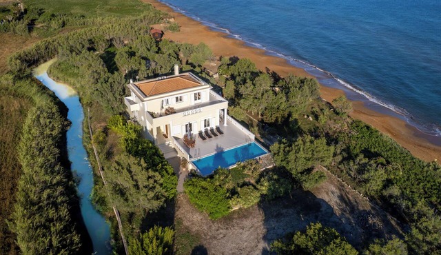 Argilea Villa, Argilea Villa