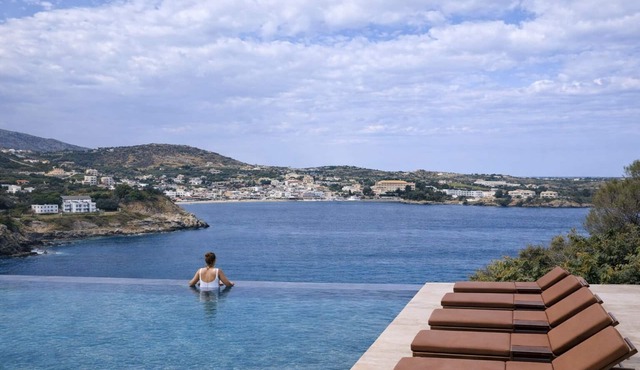 Azure Vista Villa, with Pool, SeaViews & PlayTent