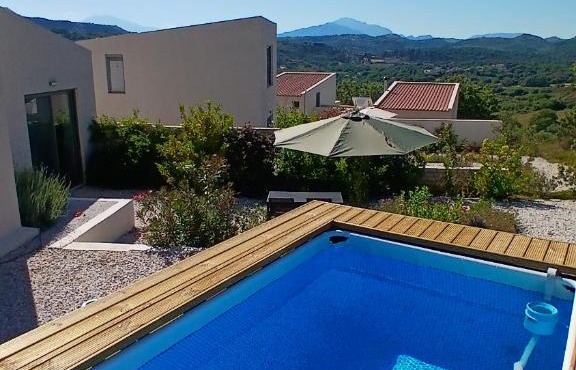 Beautiful 2 bedroom villa with private plunge pool