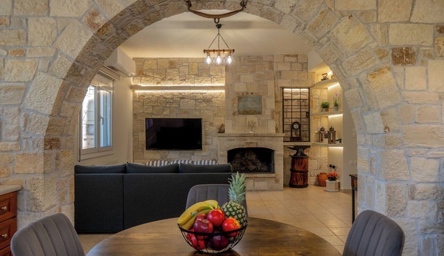 Casa di Tzaki Stone House with Garden & BBQ