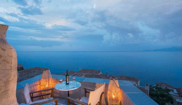 Casa Rodanthi - Luxury Castle Residence in Monemvasia