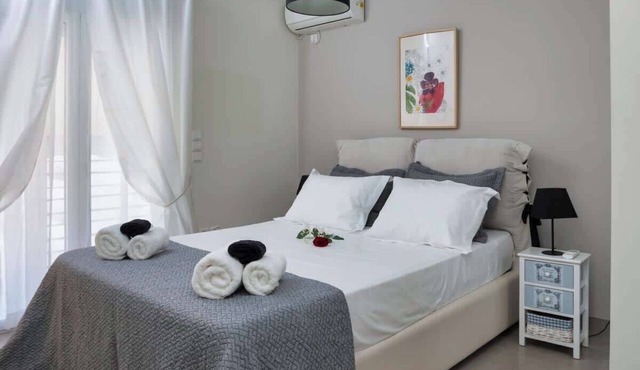 Central & Spacious Athenian Penthouse Getaway