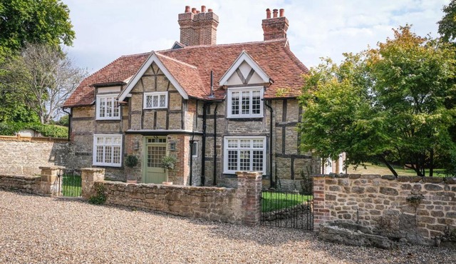 Challens Yarde in Midhurst