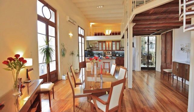 Comfort , Spacious, Bright, 4 bdrm 3 bath, Great Reviews in Buenos Aires