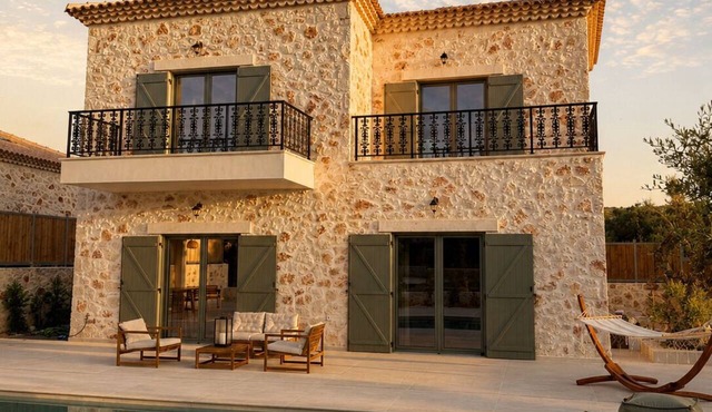 Conte Maris Tower III - Sea View Mediterranean Escape