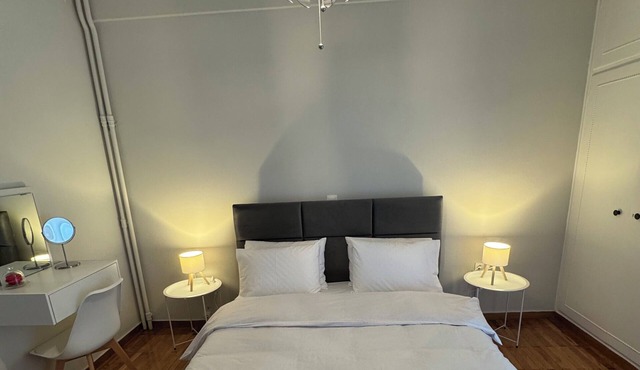 Cozy bright 1 bedroom in cental athens enjoy a sun filled