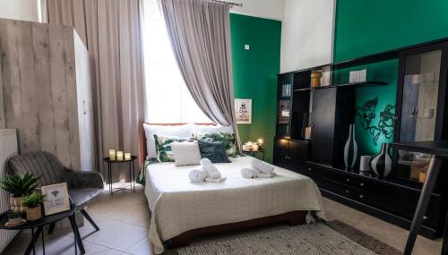 Cozy studio Anastasia-spotless-quiet-Free private garage