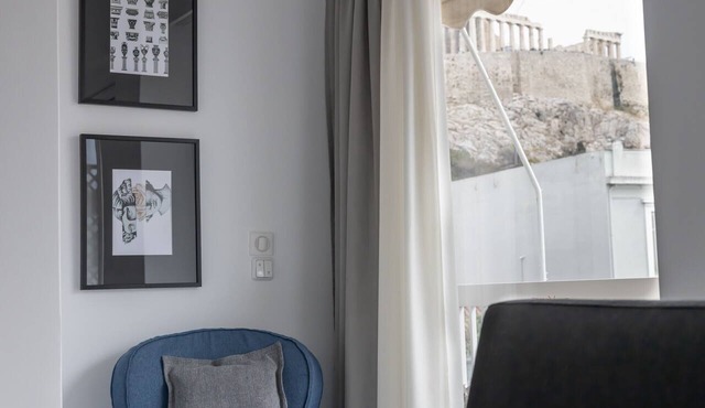 Deco Marble Apt with Acropolis view