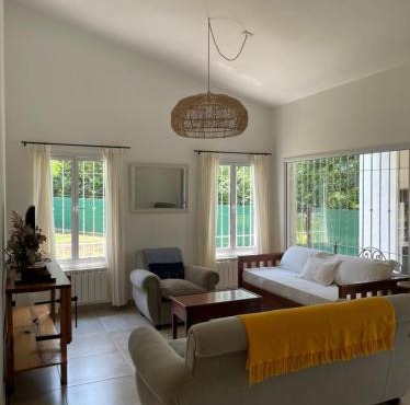 DIVINA Y COMODA CASA EN SAN LORENZO PARA 5 PERSONAS! in San Lorenzo