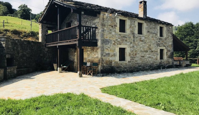 House with impressive stone lookout suspended in the mountain and views in SAN ROQUE DEL RIO MIERA - CANTABRIA