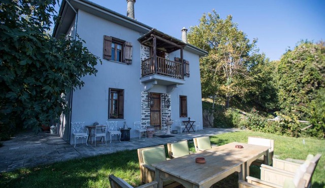 Eudora Full Guest House