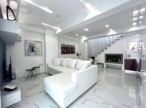 Evilion Maisonette in Athens