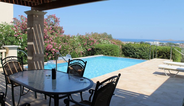 Fabulous private sea view villa with garden and infinity pool