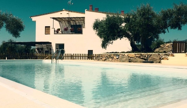 Five star villa with fabulous swimming pool in Almoharín