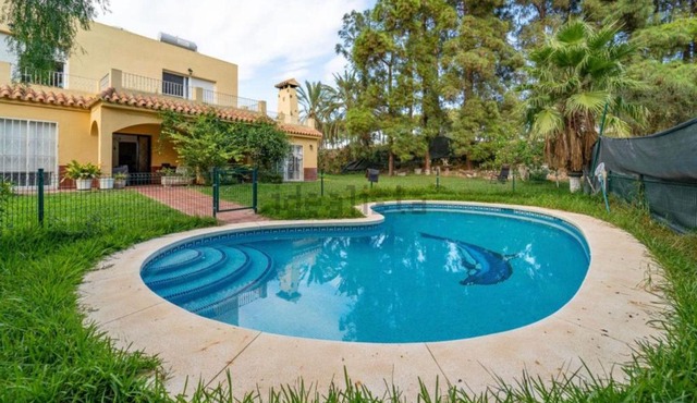 Golf beach Villa private Pool benalmadenh in Benalmádena