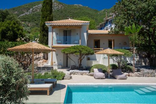 Green Islets seafront boutique villa