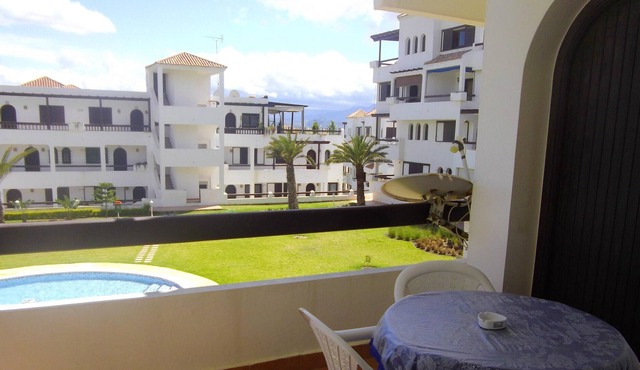 Homerez - Beautiful appartement for 6 ppl. with shared pool at Cabo Negro in Cabo Negro