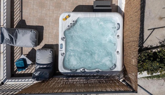 House Aggeliki Private Hot Tub