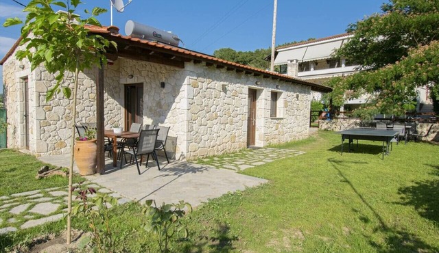 Ikarion Village Home by RentalsPro
