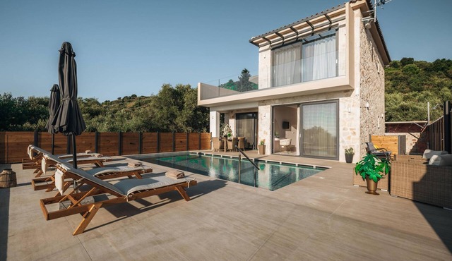 J&K Villa with private pool