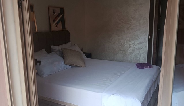 Jnan Narjiss | Double Room