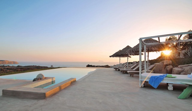 Luxury seafront villa Komos, stunning view, private pool,totally quietness