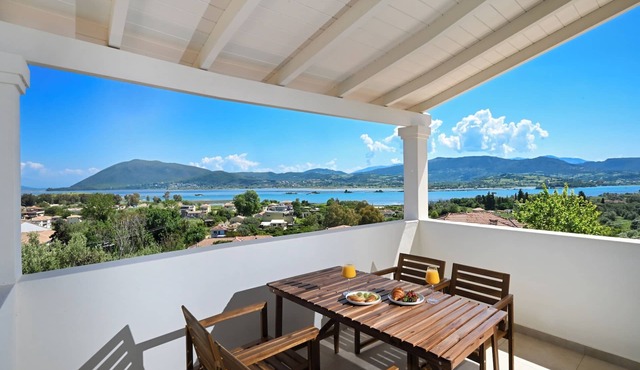 Maison D'Azur Lefkas Private Pool