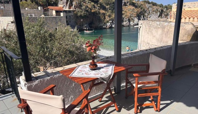 Mani s Secret Cove Suite Next To The Sea