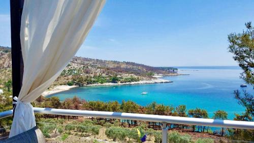 Maraki in Thymonia Beach