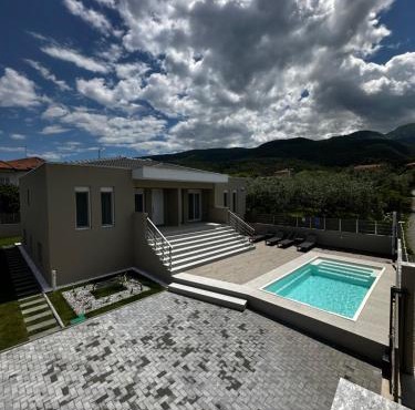 MARRONI RETREAT - Pool - Spa - Gym