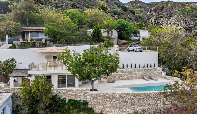 Nogal, a retreat made for you to relax in the cool breeze of the island.