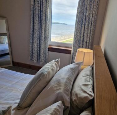 North Coast Property - Number 4 - The Beach House in Thurso