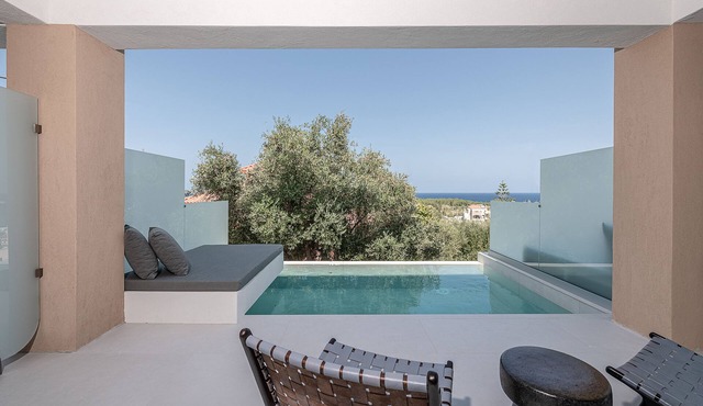 Nuovo Luxury Suites