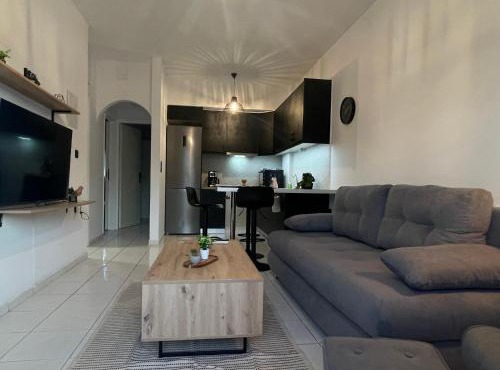 Obsidian Urban Suite , next to Heraklion Airport