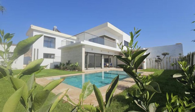 Ocean Breeze Villa Retreat - Near Beach - Taghazout Bay in Taghazout