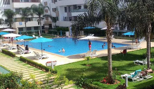 Propriété calme vue piscine Résidence familiale Mansouria Mimosas Sablettes A 500 M