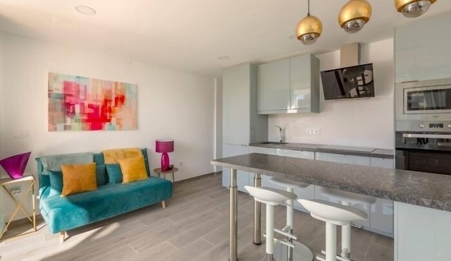 Renovated 1-bedroom apartment close to Yumbo. in Playa del Inglés