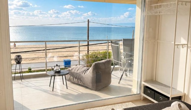 Sea View Luxury Apartment Beachfront 3BR