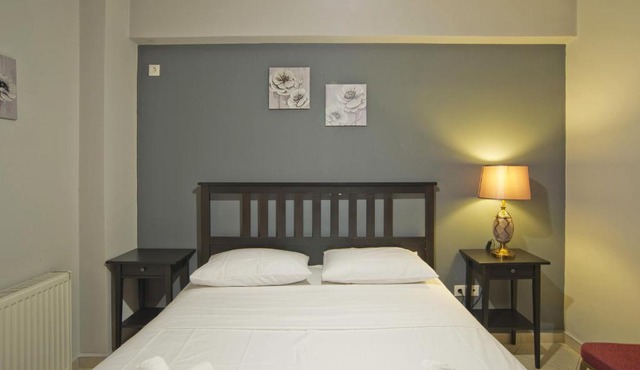 Seaside Spacious 2 BR, 2BA, Sea view Apt