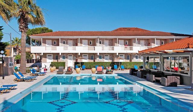 Standard Studio "Paradise Zante Standard Studio 5" with Shared Pool & Wi-Fi